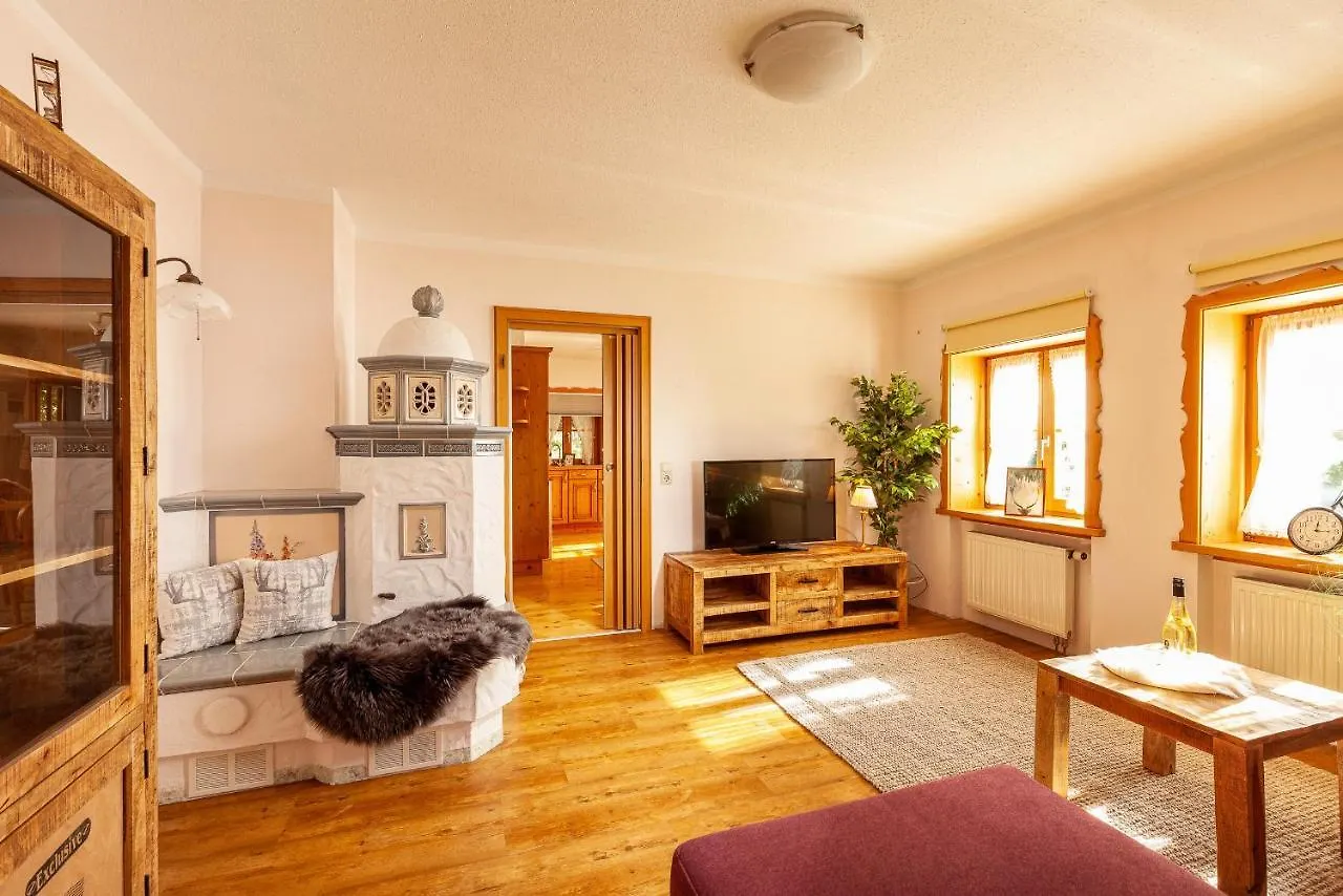 Apartment Ferienwohnung Haus Magnushof Eisenberg