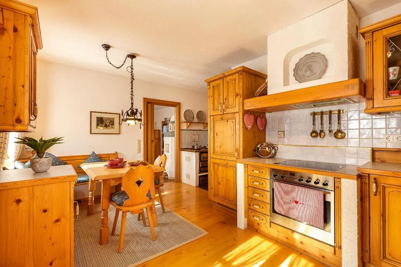 Apartment Ferienwohnung Haus Magnushof Eisenberg